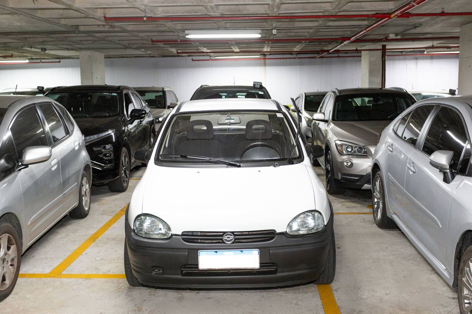 Vehículos de clientes estacionados en el subsuelo de Bandeira Park Congonhas