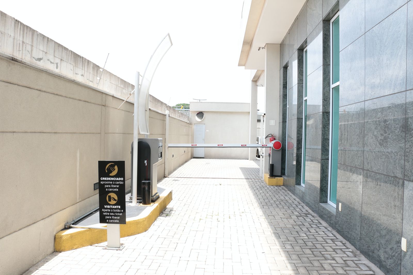 Barrera de acceso del estacionamiento Bandeira Park Tietê/Santana, en São Paulo