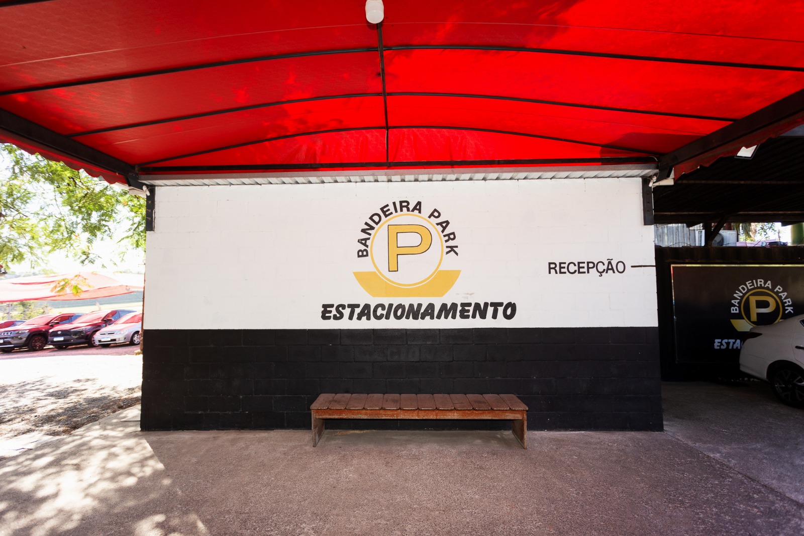 Área de recepción de Bandeira Park Viracopos, donde se hace el check-in de los vehículos